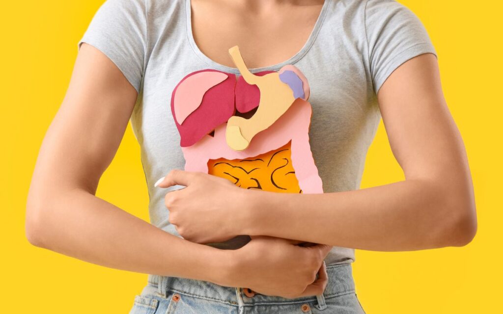 mujer con imagen estómago